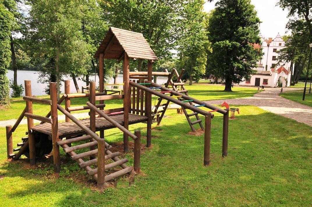 Zamek Podewils Krąg Exterior foto