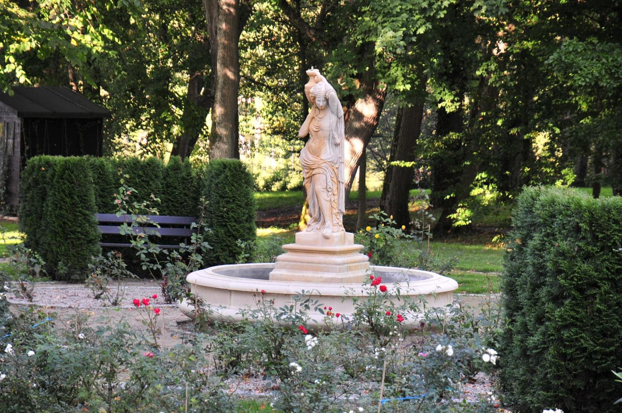 Zamek Podewils Krąg Exterior foto